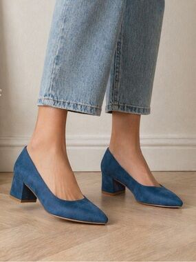 Franco Sarto Blue Suede Block Heel Pumps Size 10 Pointed Toe Classic Dress Shoe